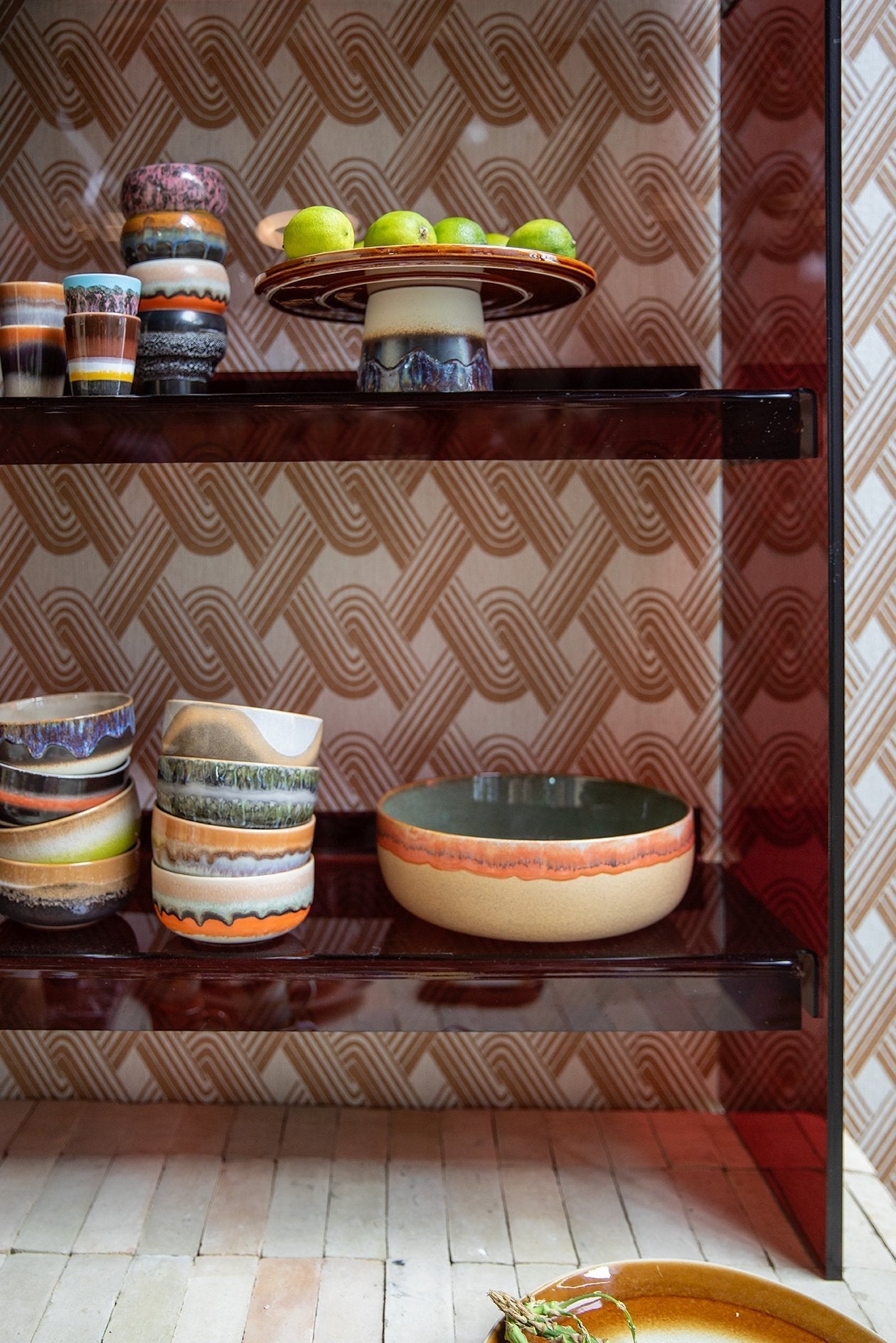 HK Living | 70's servies dessertkom Oasis