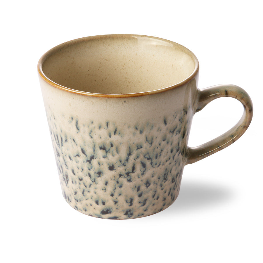 HK Living | 70's servies cappuccinomok Hail