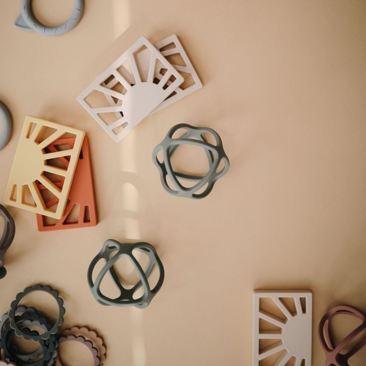 Mushie | Bijtspeeltje bal tijm