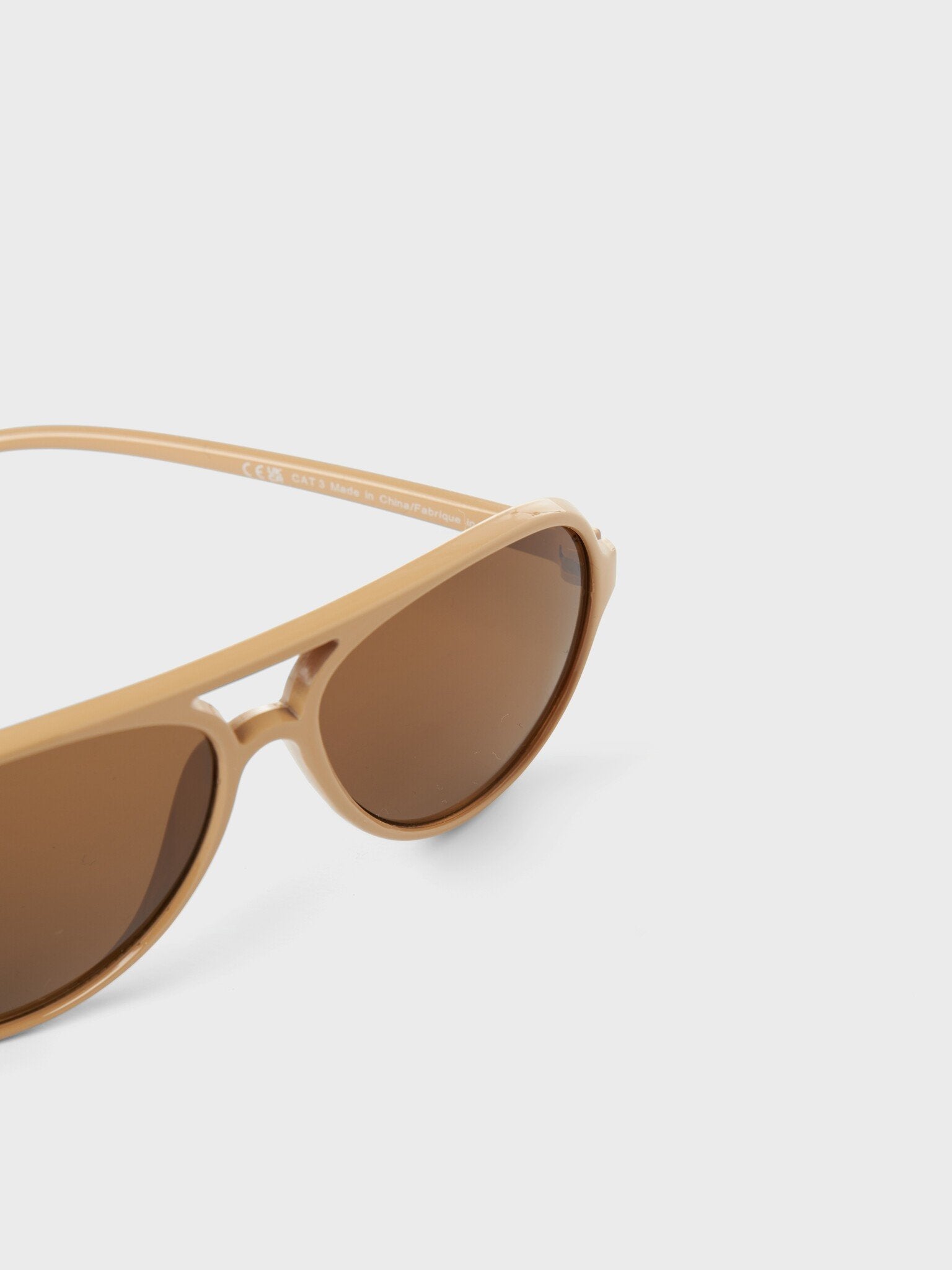 Lil Atelier | Sonnenbrille Fumingo Taos Taupe