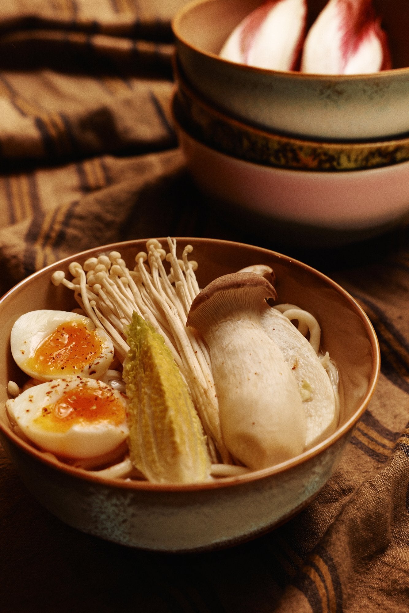 HK Living | 70's servies ramen bowl Petal
