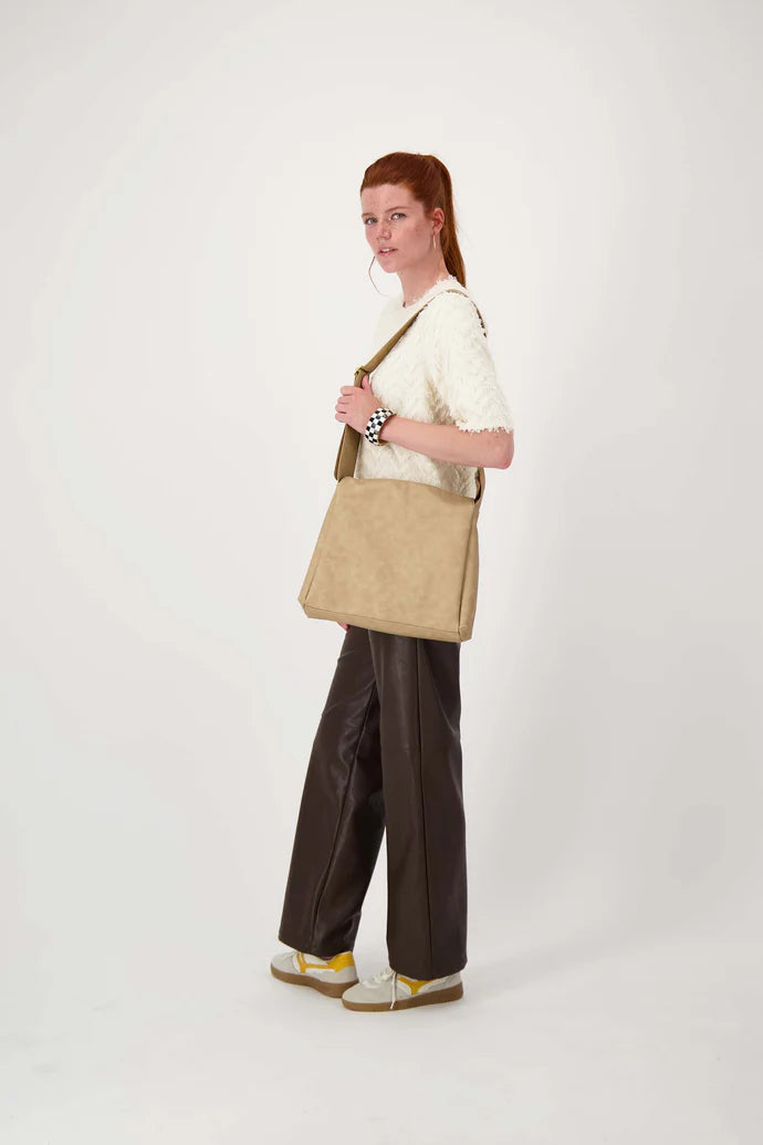 Zusss | Schultertasche mit breitem Riemen, taupe