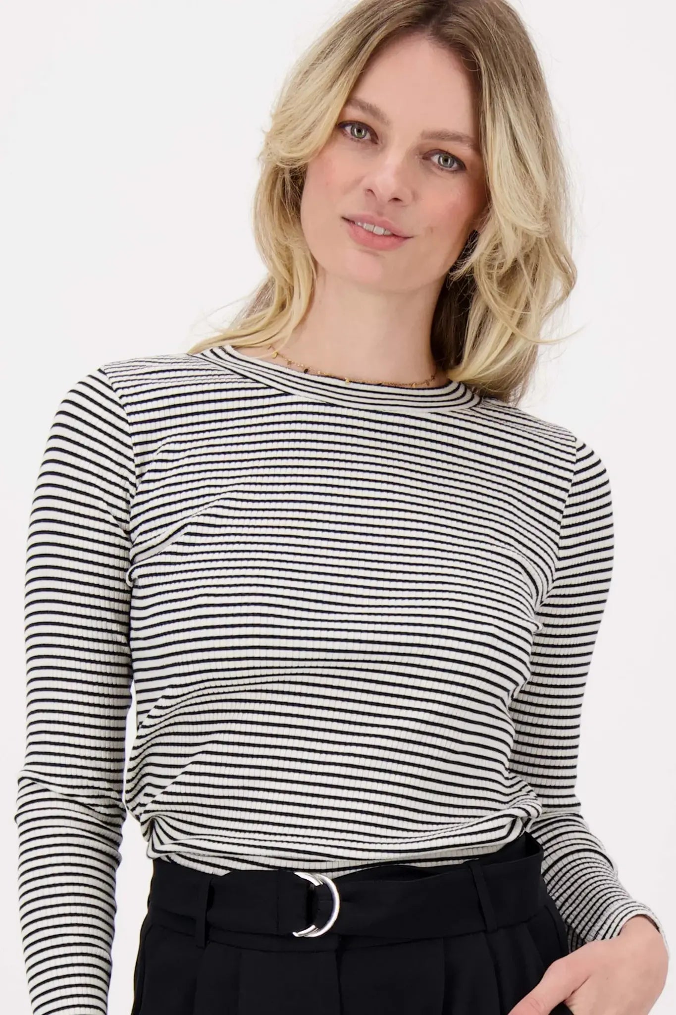 Zusss | Top rib met streep zwart