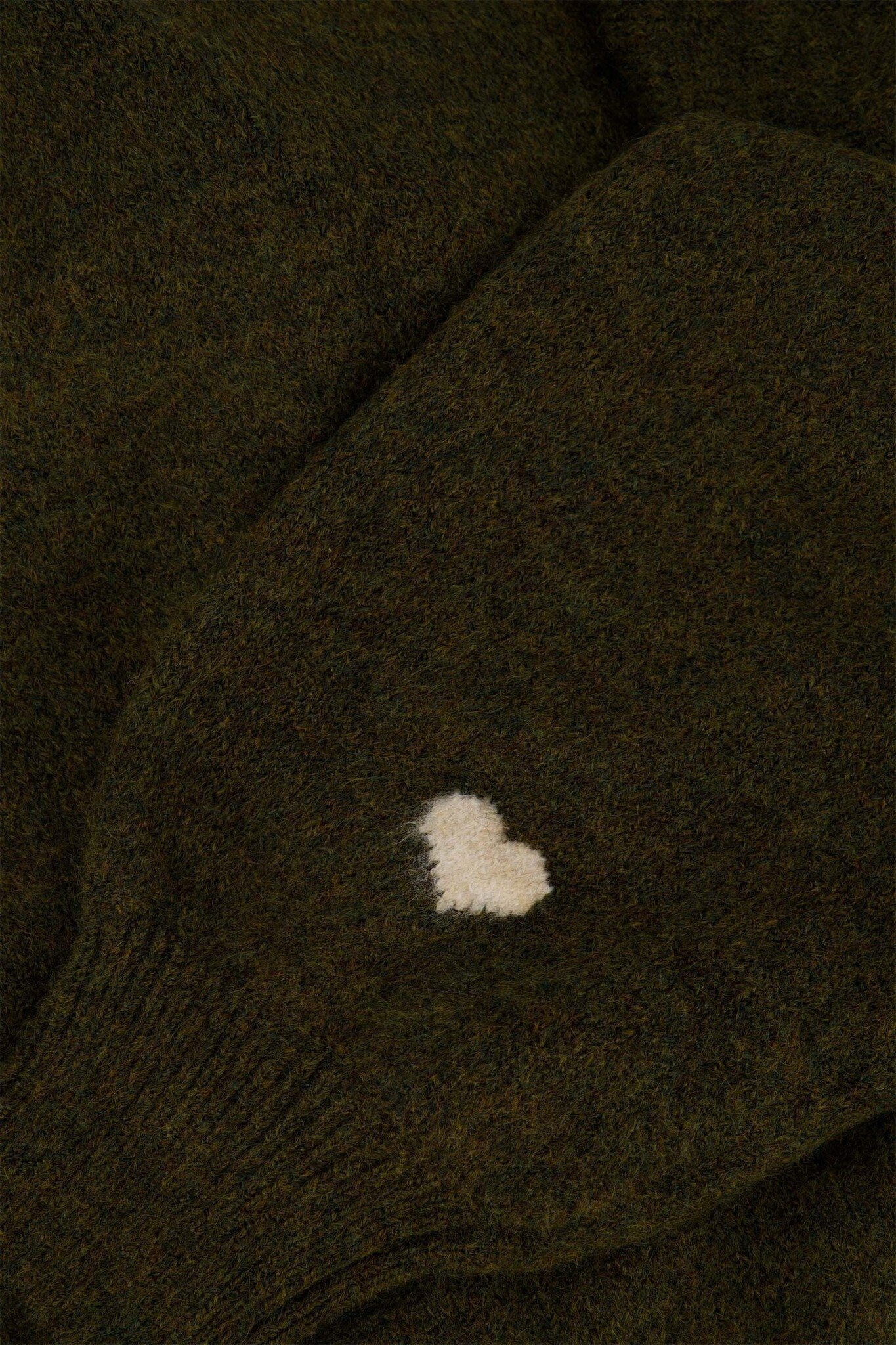 Zusss | Trui met hartje moss green/kit