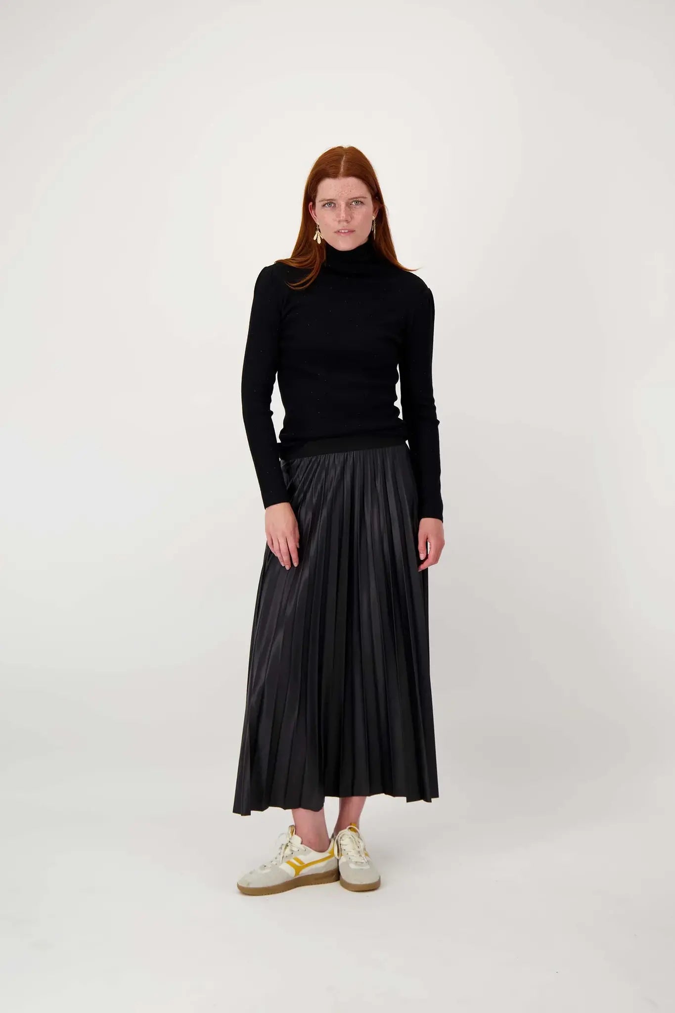 Zusss | Trui met strass steentjes zwart