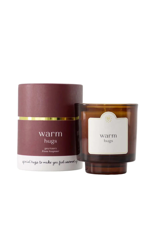 Zusss | Geurkaars in koker Warm hugs donkerrood