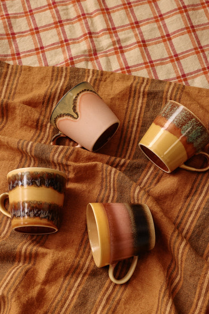 HK Living | 70's servies cappuccinomok Cove