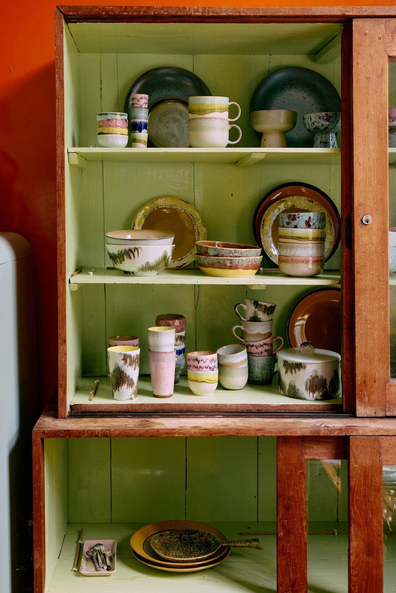HK Living | 70's servies theemok Tide