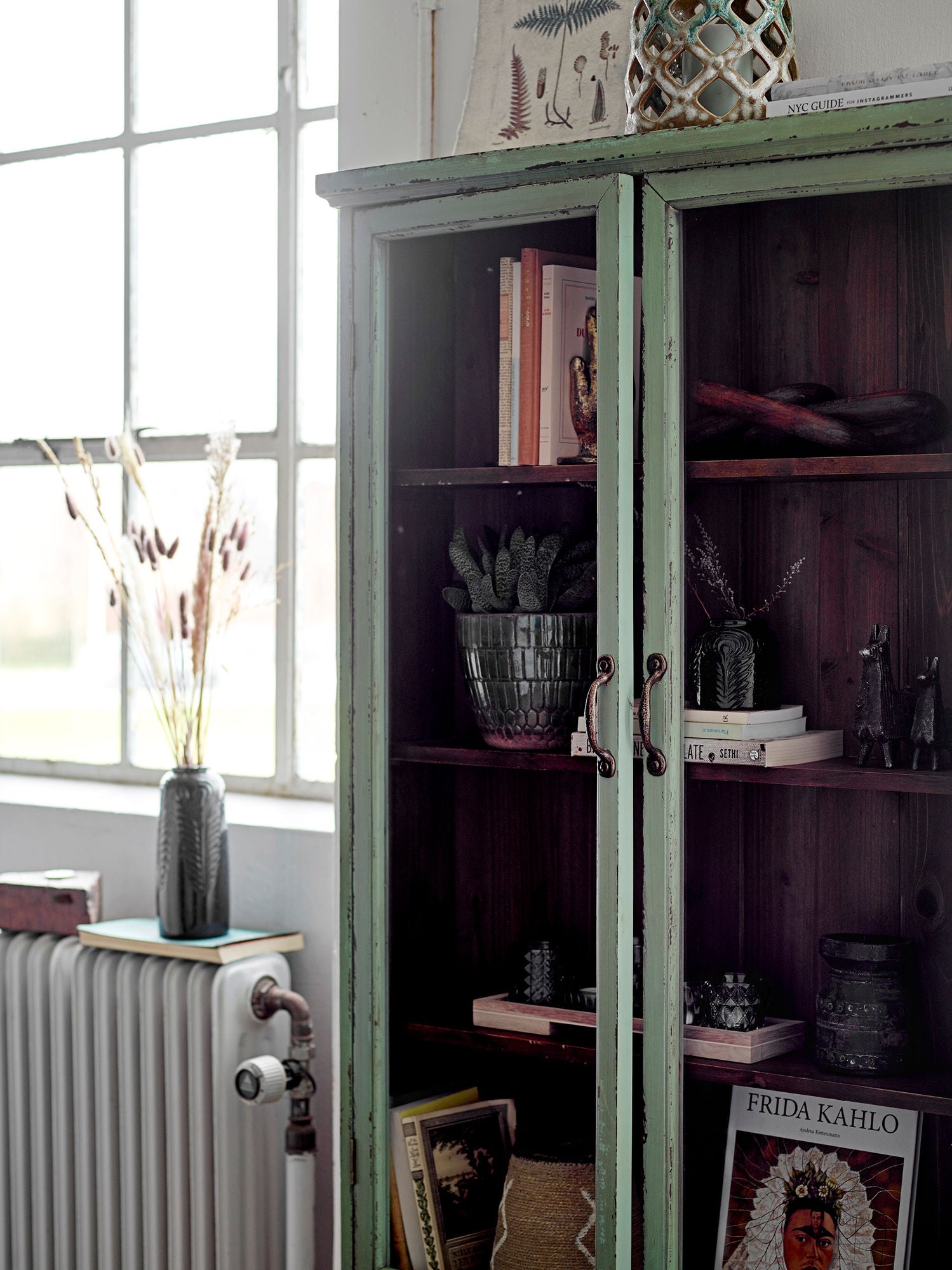 Bloomingville Vitrinekast Hazem oud groen