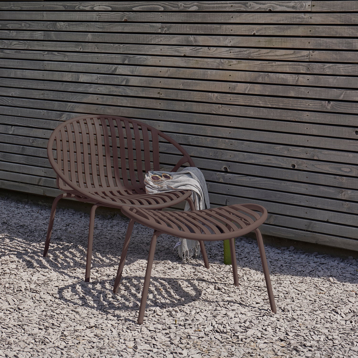 Woood Bruce Tuin loungestoel met hocker paars/bruin