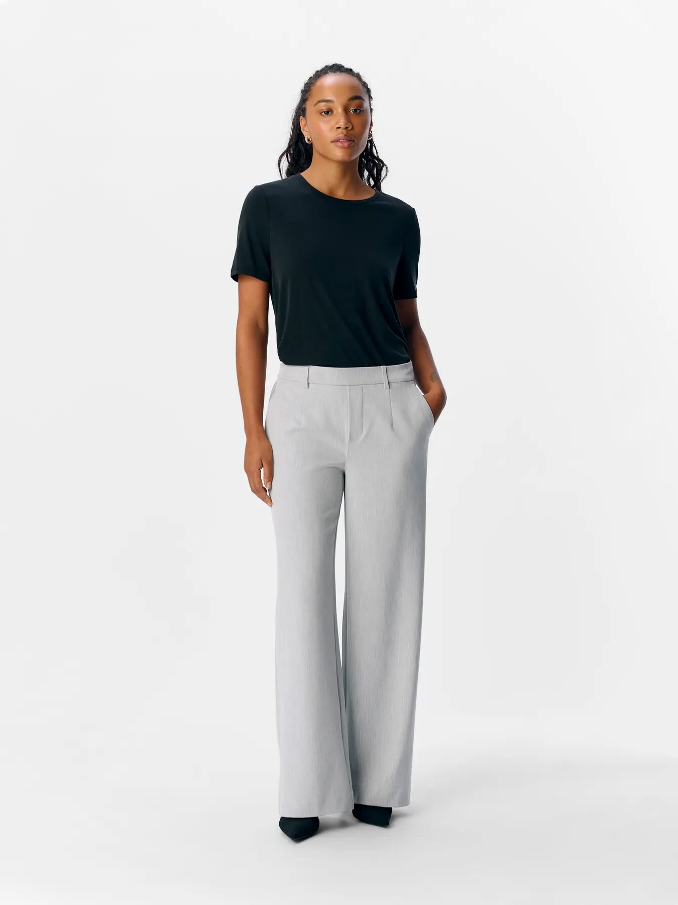 Objekt | Lisa weite hellgraue Hose
