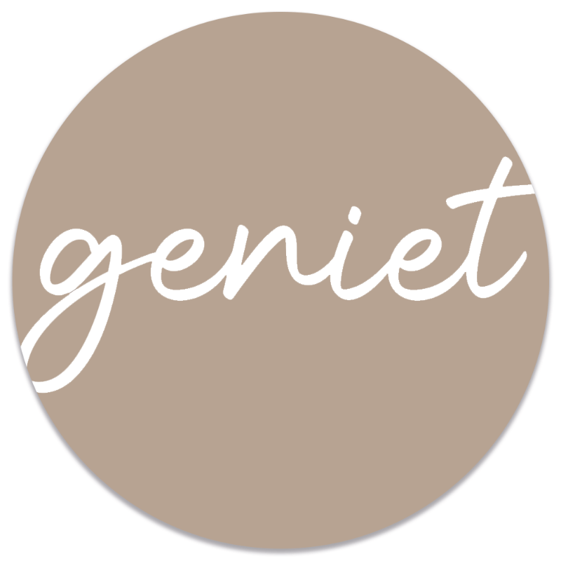 Muurcirkel geniet beige