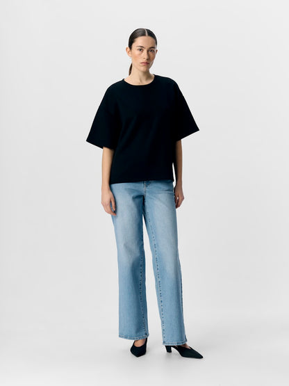 Object | T-Shirt Andrea zwart NOOS