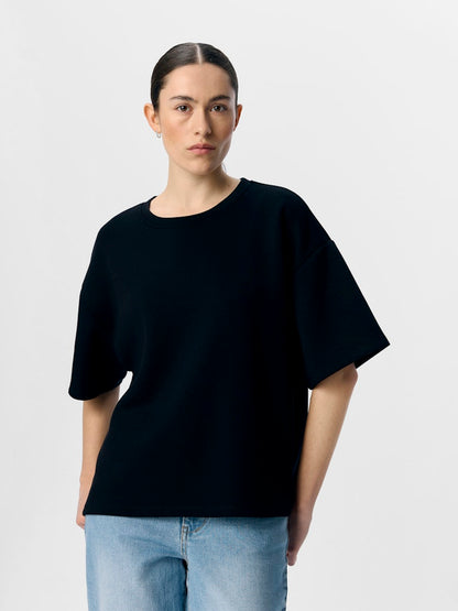 Object | T-Shirt Andrea zwart NOOS