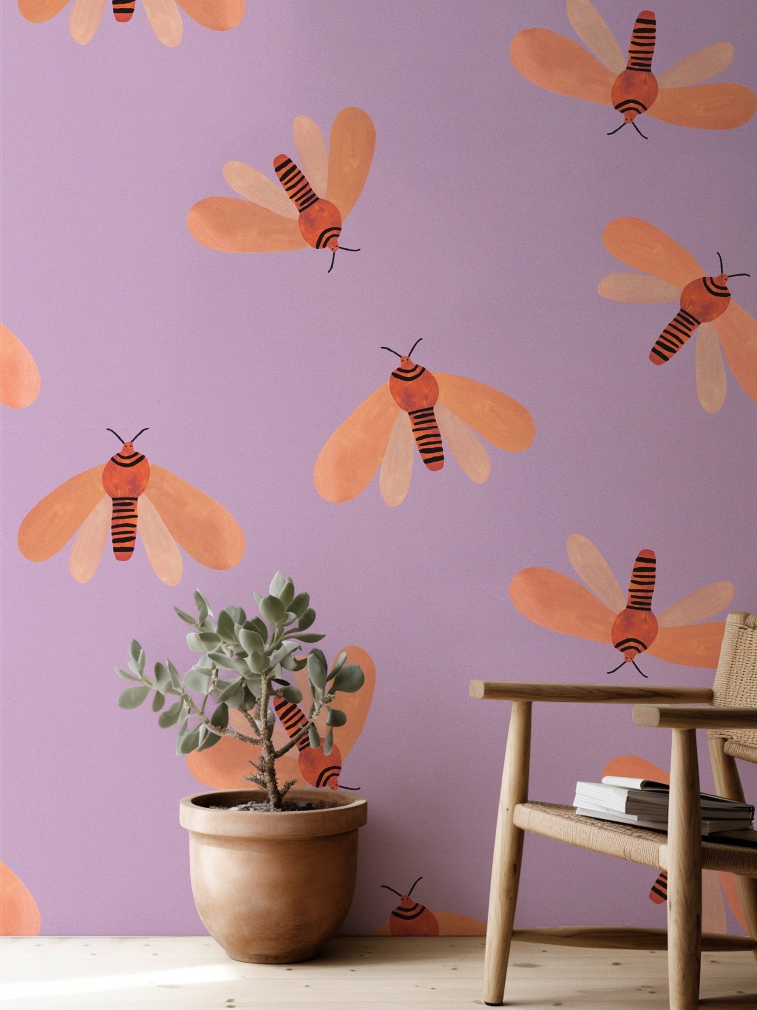 Meet Me at the Wall Behang Moth Spring | Aniek Bartels Behangstaal