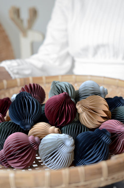 Delight Department | Papieren ornament grijs 8cm