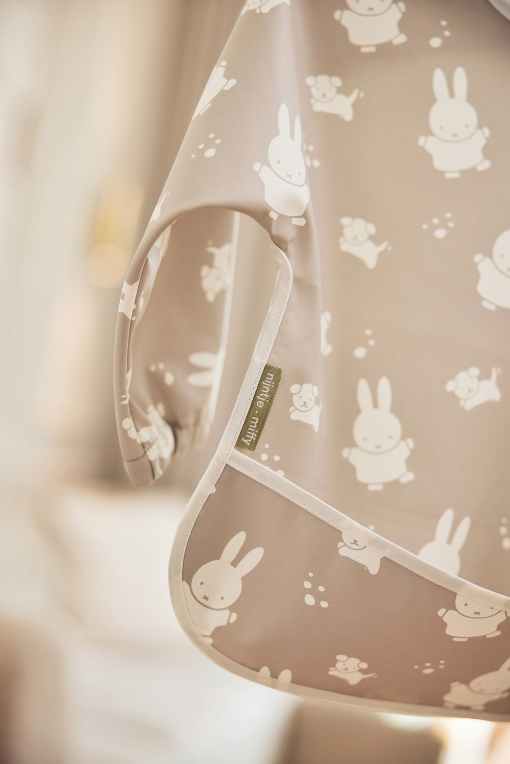 Jollein | Slab waterproof met mouw miffy&snuffy olive green