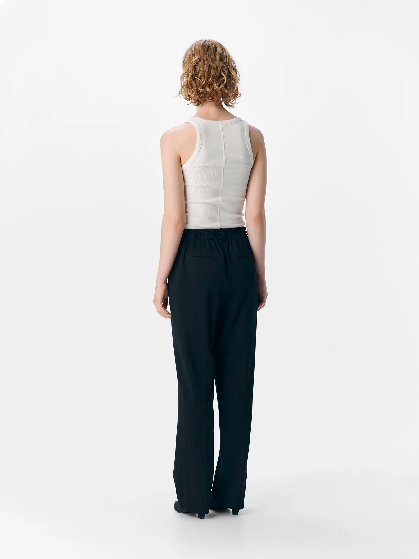 Object | Lisa straight black