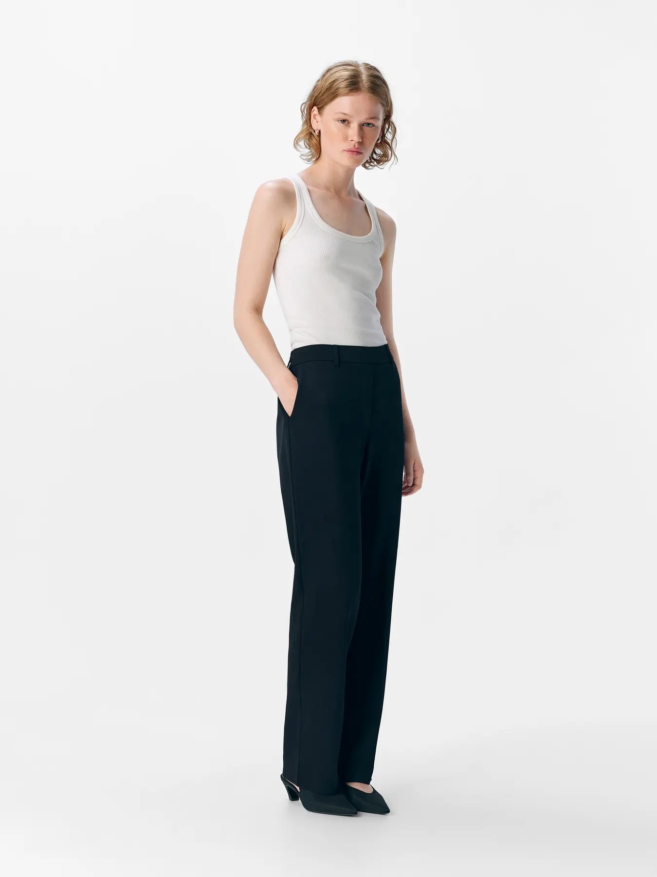 Object | Lisa straight black