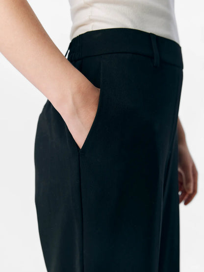 Object | Lisa straight black