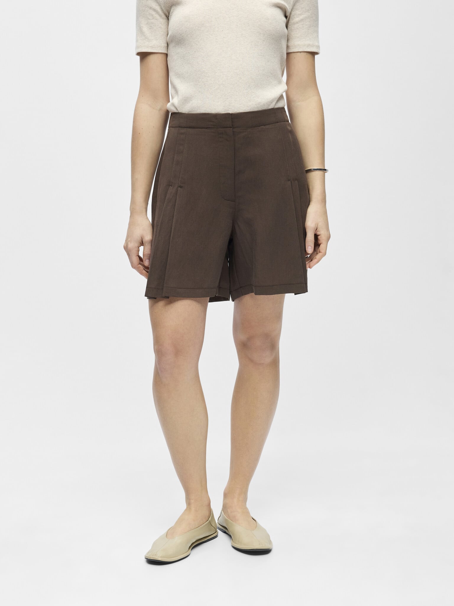 Object | Short Molly seal brown