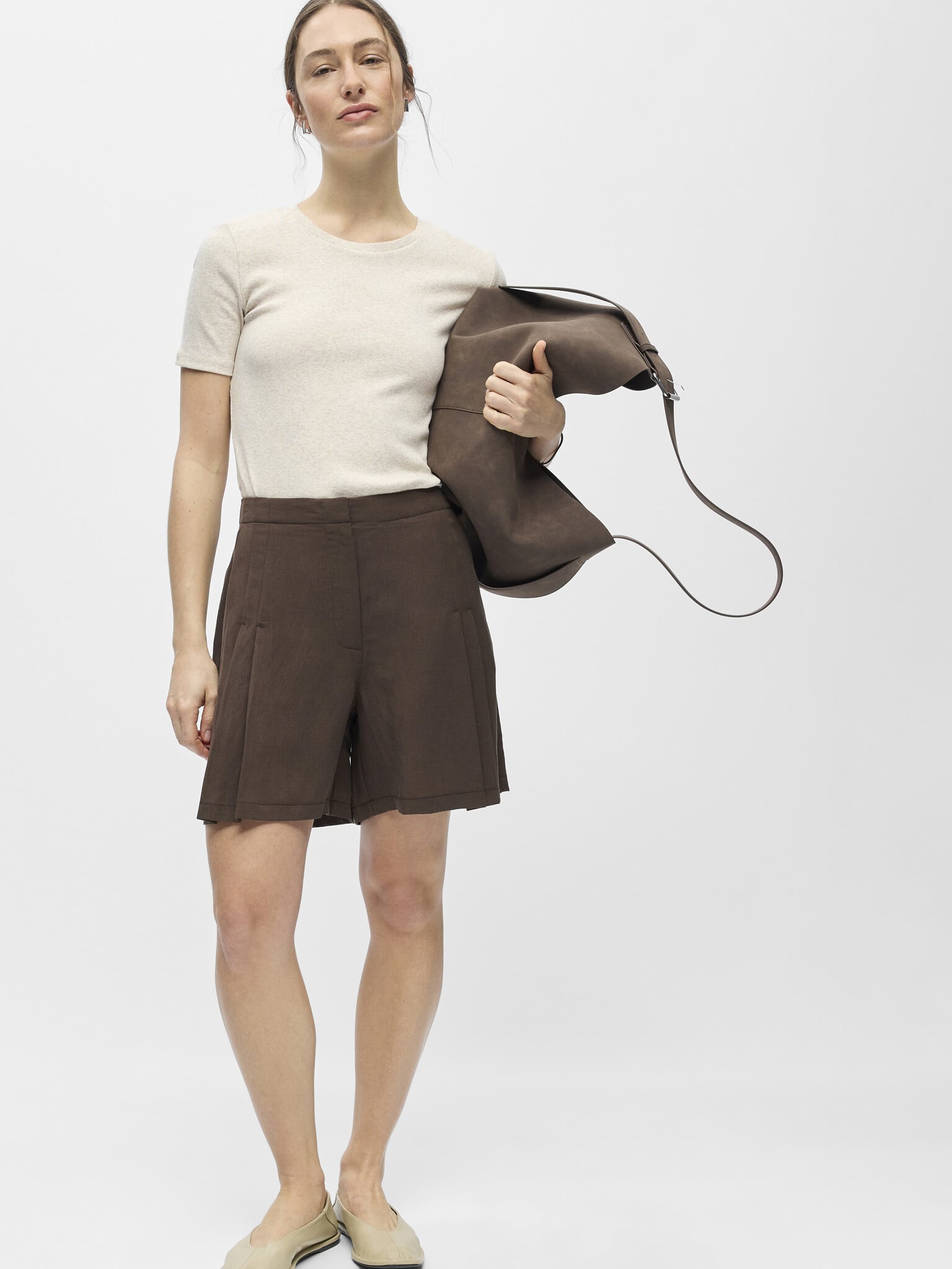 Object | Short Molly seal brown