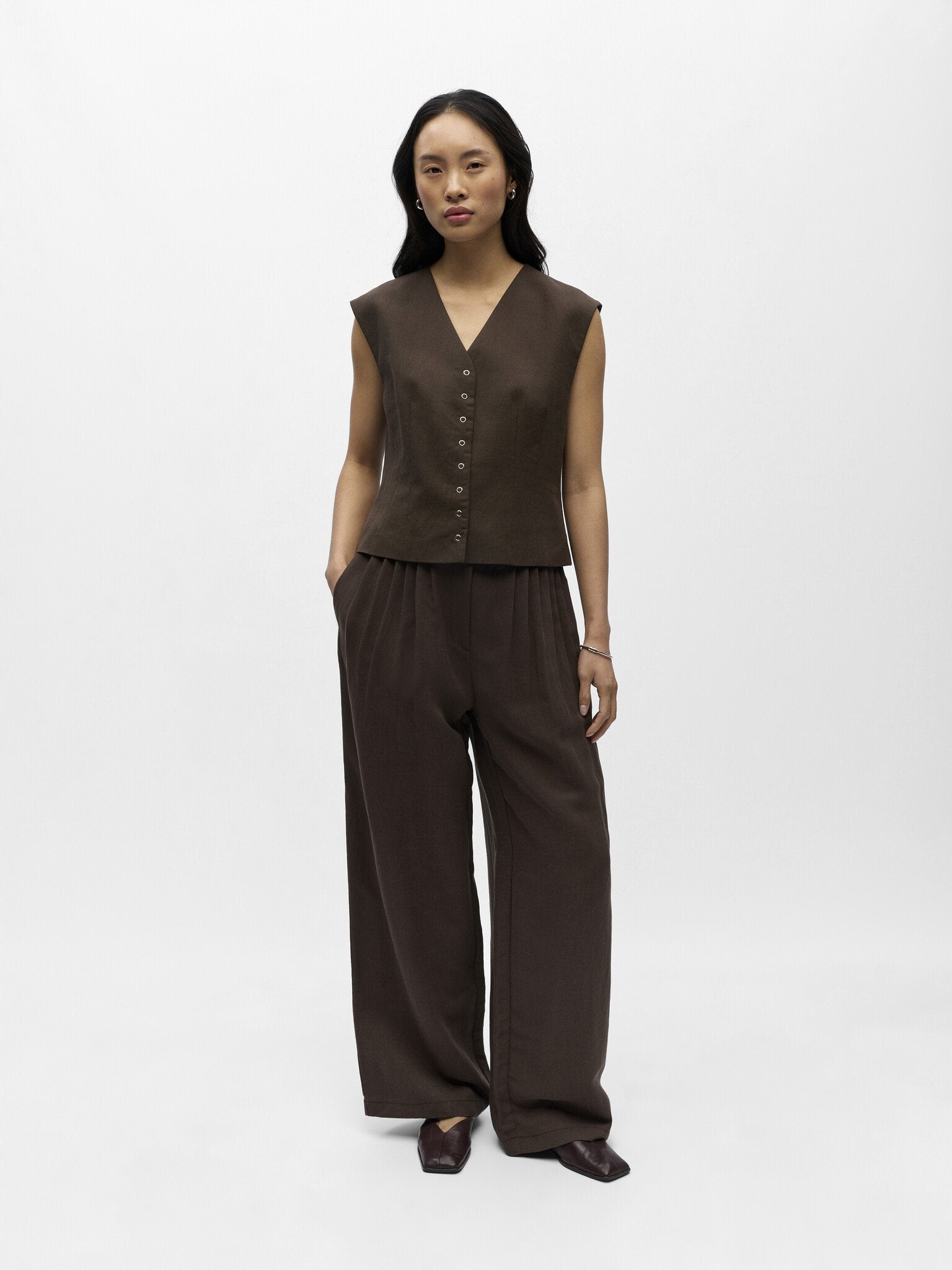 Object | Top Molly seal brown NOOS