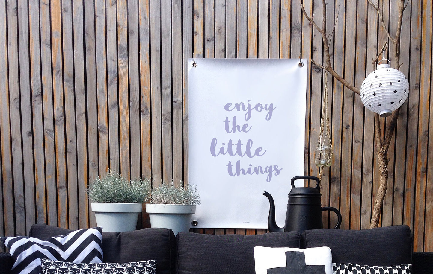 VM | Tuinposter wit paars enjoy the little things