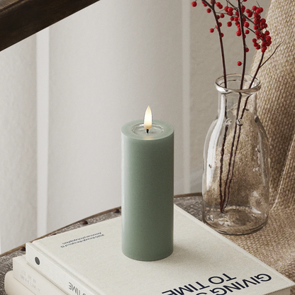 Deluxe Homeart | LED Kaars saliegroen 5x12.5cm